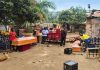 Bunia : papa Prospère, un menuisier âgé de 33 ans qui transforme le bois en un espoir pour la jeunesse